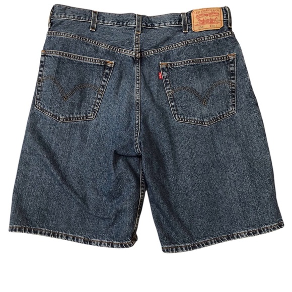 VTG Levi's Blue Jean Shorts Classic Denim Style Red Tab Mens 38x11 - Picture 1 of 5
